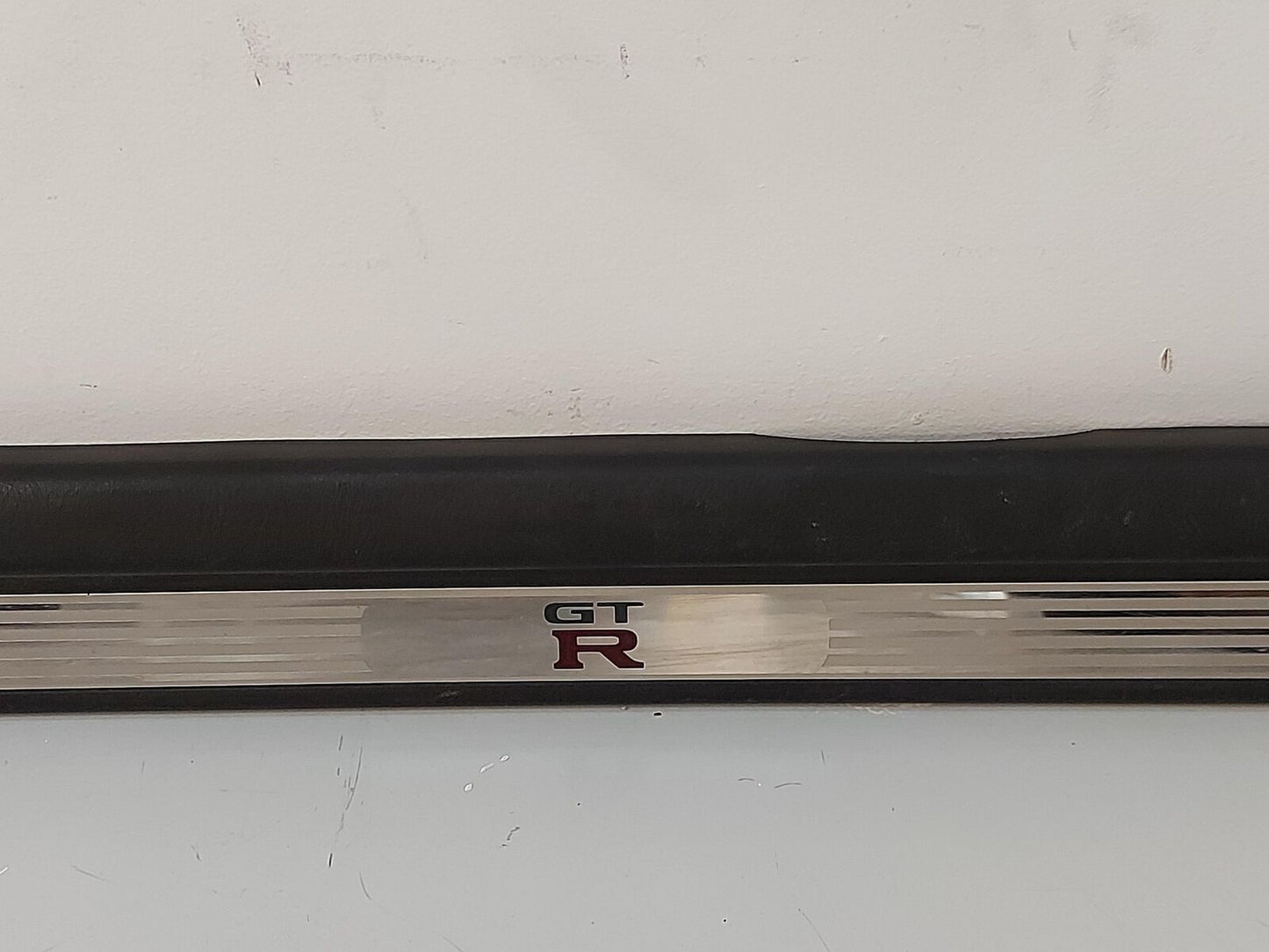 1999 NISSAN SKYLINE R34 Gt-t GTT Coupe Sill Plate 76951-aa300 Rh