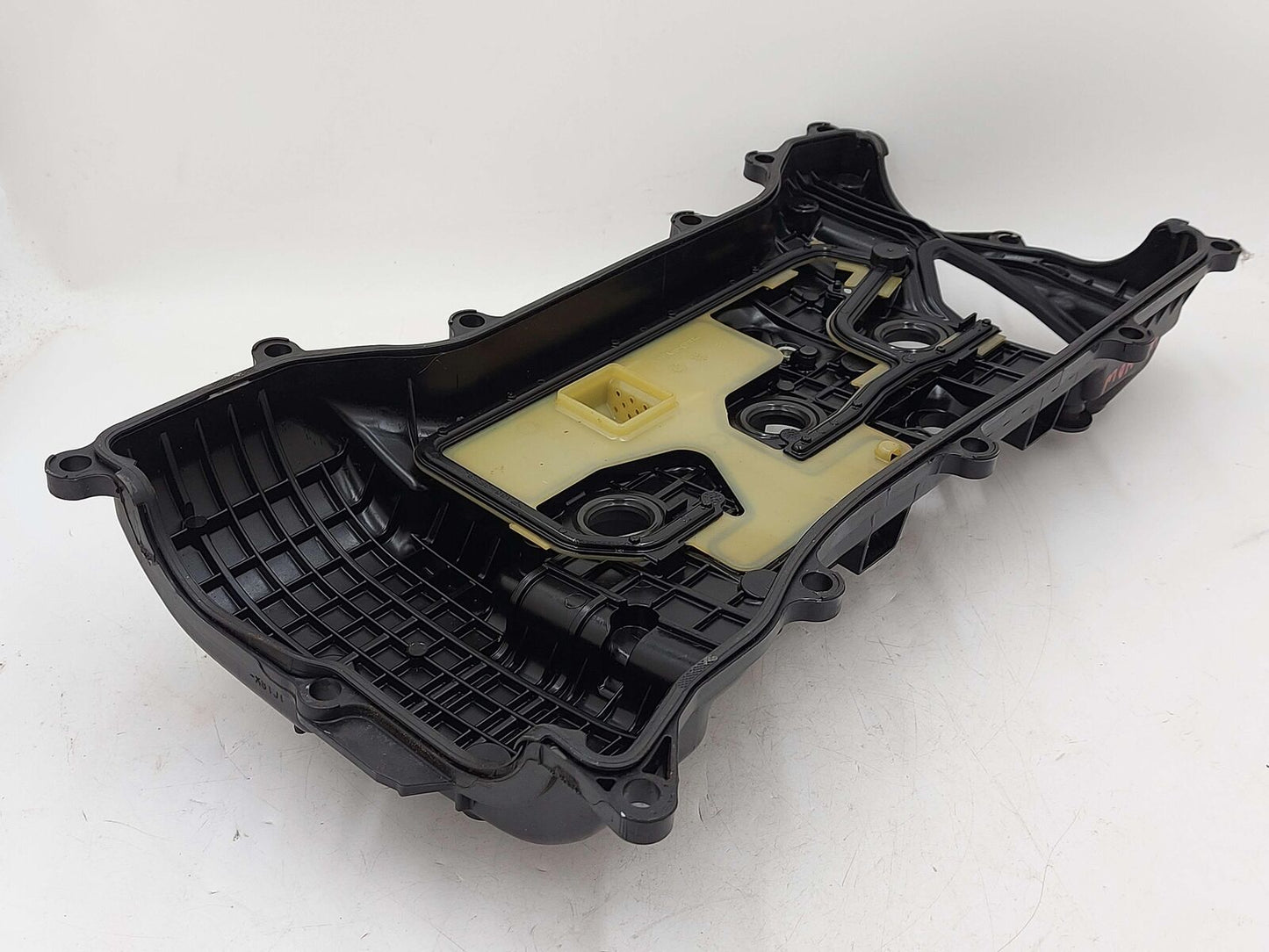 17-22 TOYOTA HIGHLANDER 3.5L REAR RIGHT VALVE COVER 112010P012