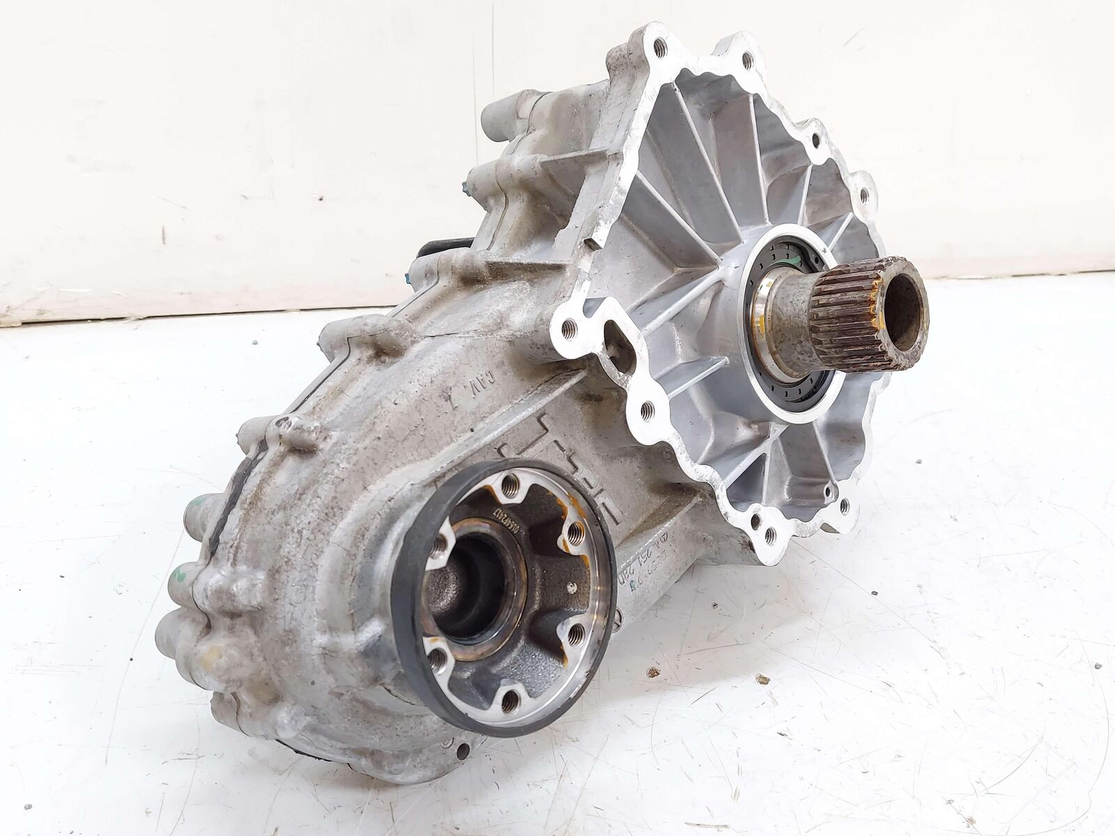 16-19 MERCEDES GLE63S AMG W166 Transmission 4Matic Transfer Case A2512803400