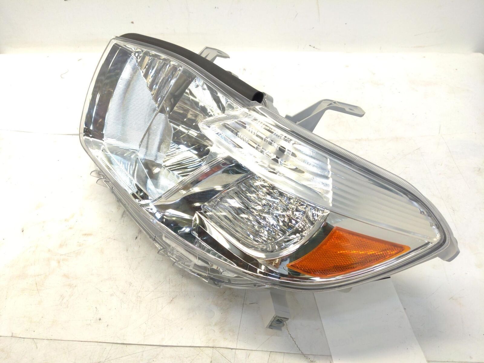 08-10 TOYOTA HIGHLANDER LH Left Headlamp *DAMAGE* 52159-35922