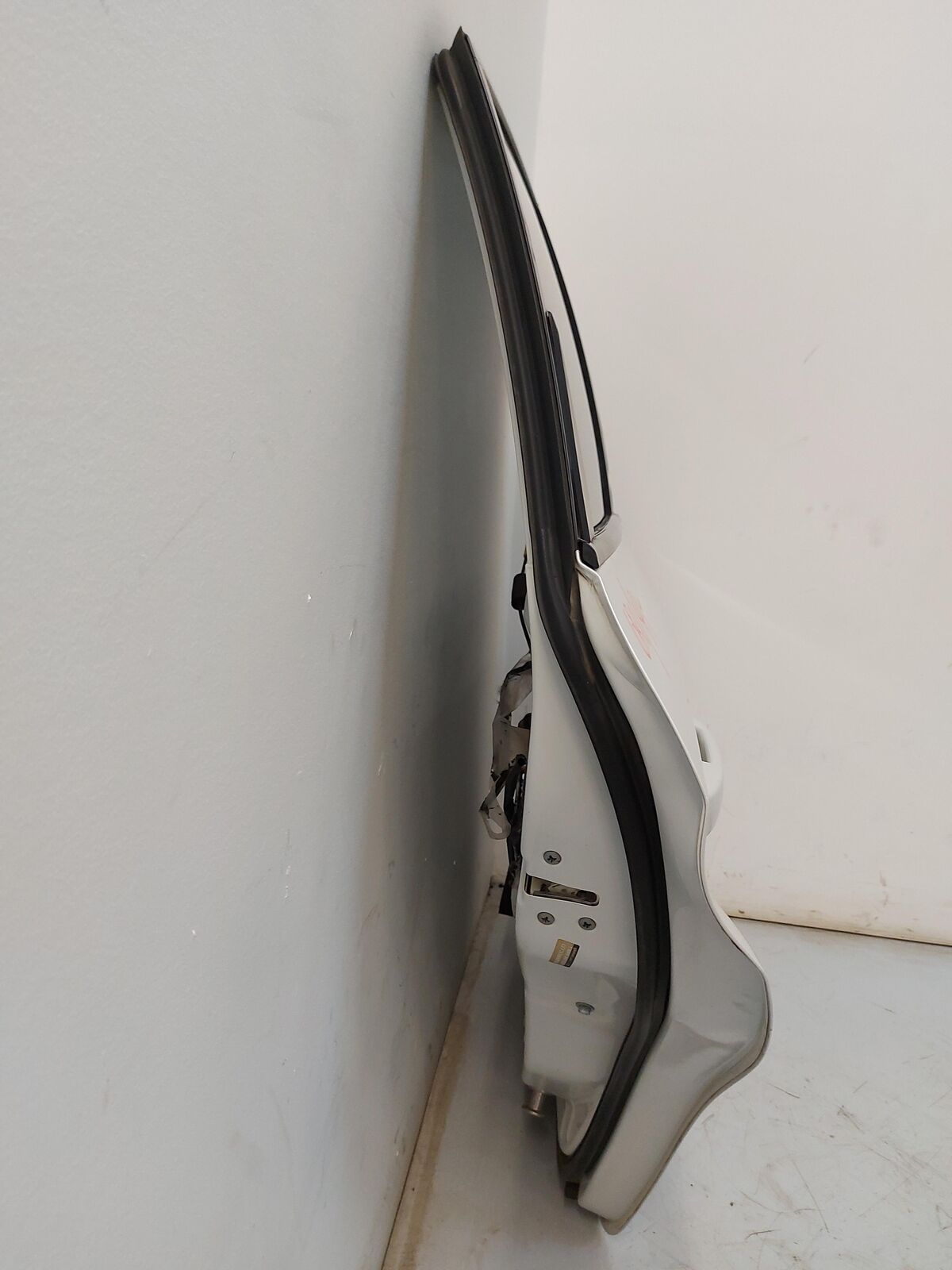 08-14 SUBARU IMPREZA WRX STi REAR RH Right Door White *Dents Rust Spots*