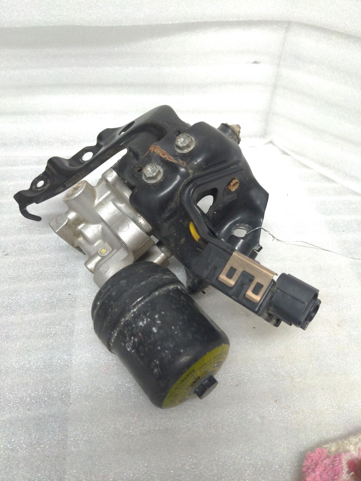 12 TOYOTA CAMRY Power Brake Booster Actuator Pump LE Hybrid *notes* 47070-33010