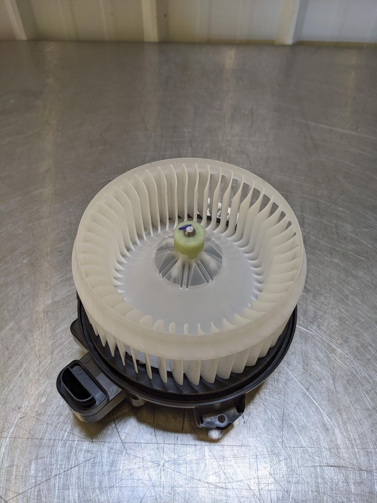 14-20 DODGE JOURNEY FRONT Blower Motor FAN