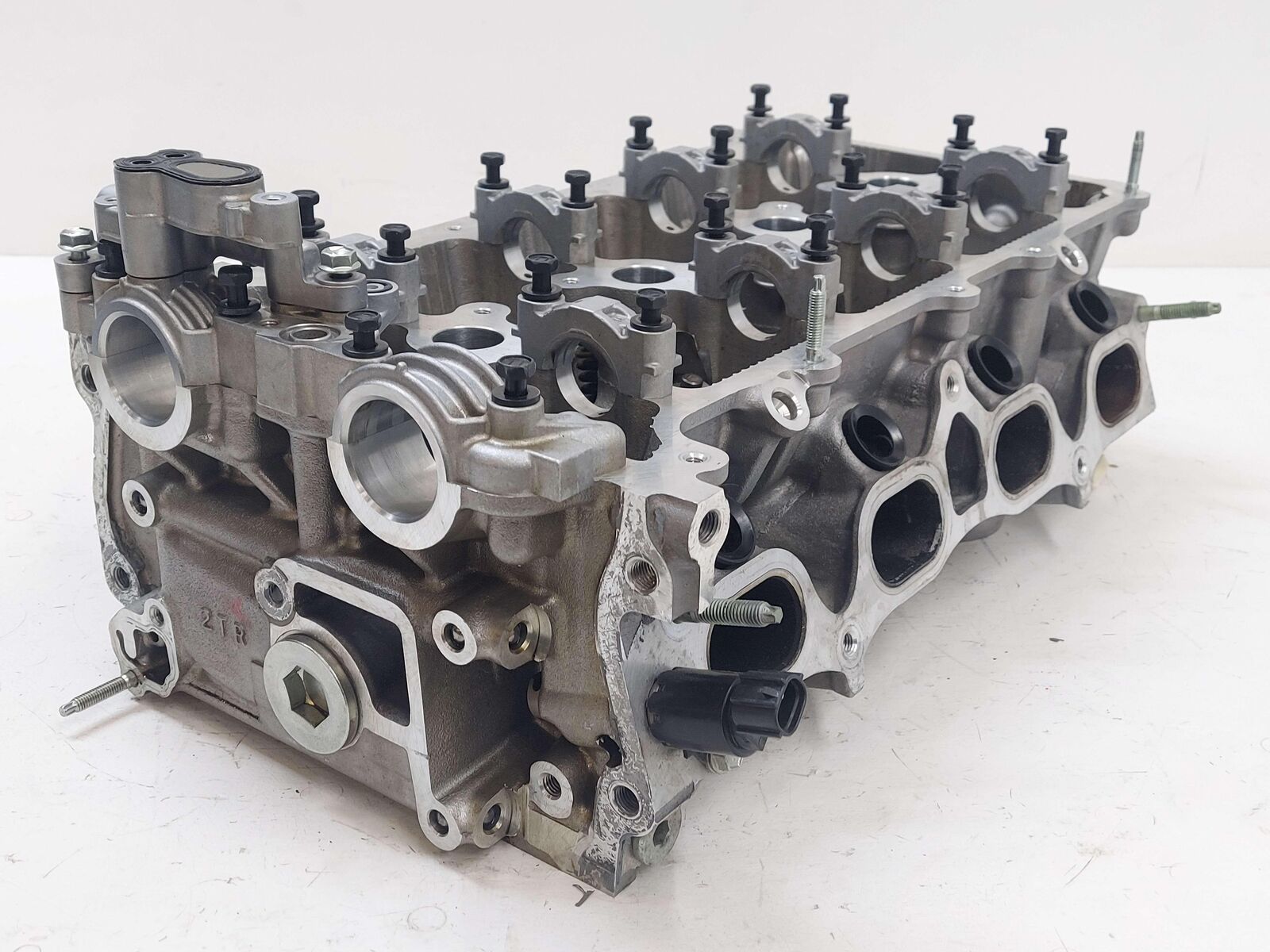 16-22 TOYOTA TACOMA 2.7L ENGINE MOTOR CYLINDER HEAD 2TRFE 1901220820 K000676240