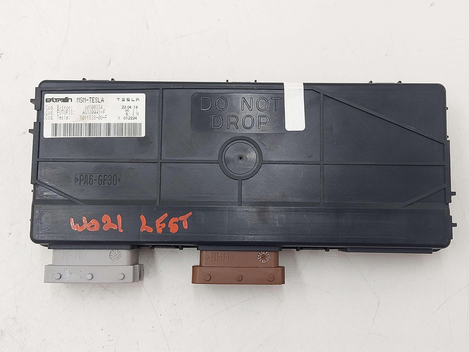 2014 Tesla S Front LH Left Seat Memory Control Module 1011838-00-F