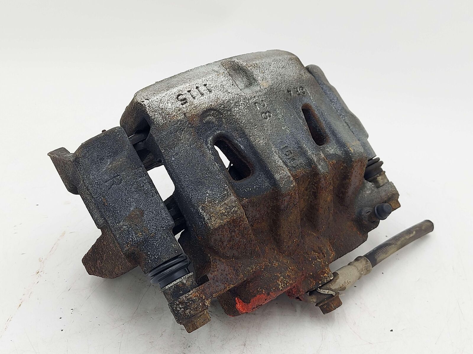 08-19 TOYOTA HIGHLANDER FRONT RIGHT BRAKE CALIPER 477300E031 *RUSTY*