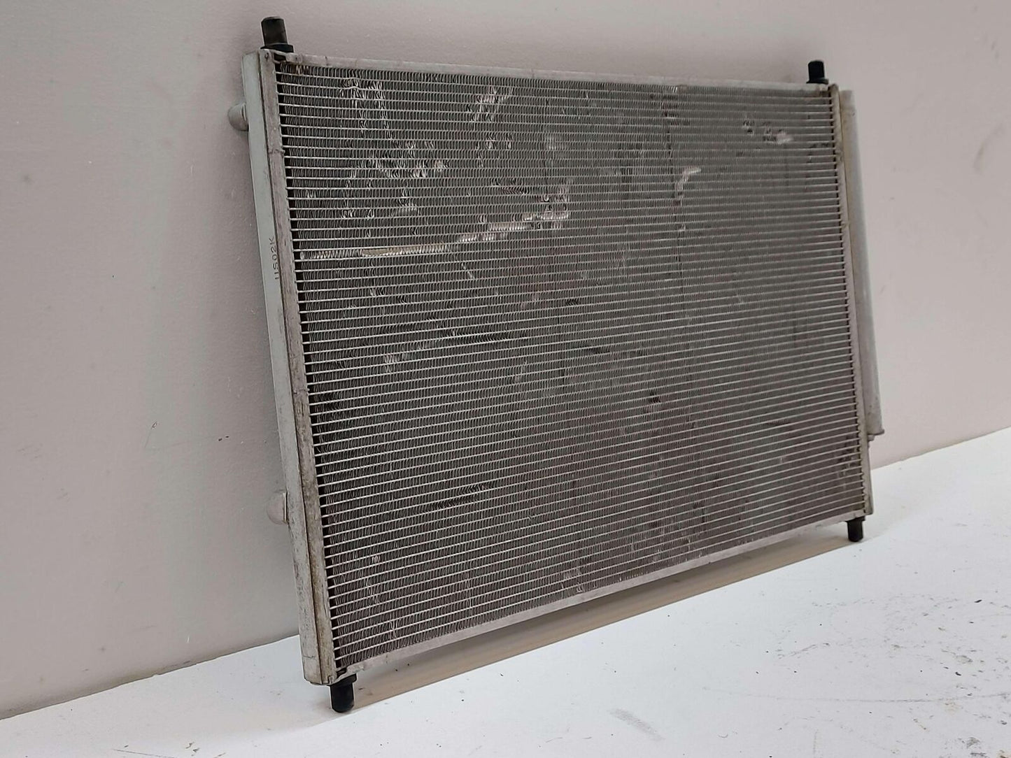 09-14 TOYOTA MATRIX AC A/C AIR CONDITIONING CONDENSER 8845012280 *FINS BENT*