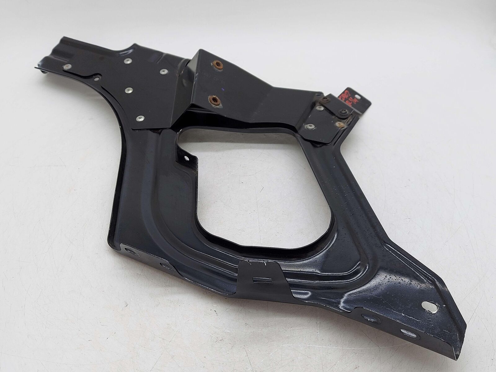 2017 MCLAREN 570S RIGHT LOWER INNER QUARTER BRACKET 13A4887CP