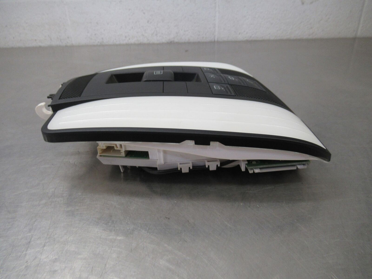 12 MERCEDES E350 Front Roof Console Black Power Sun