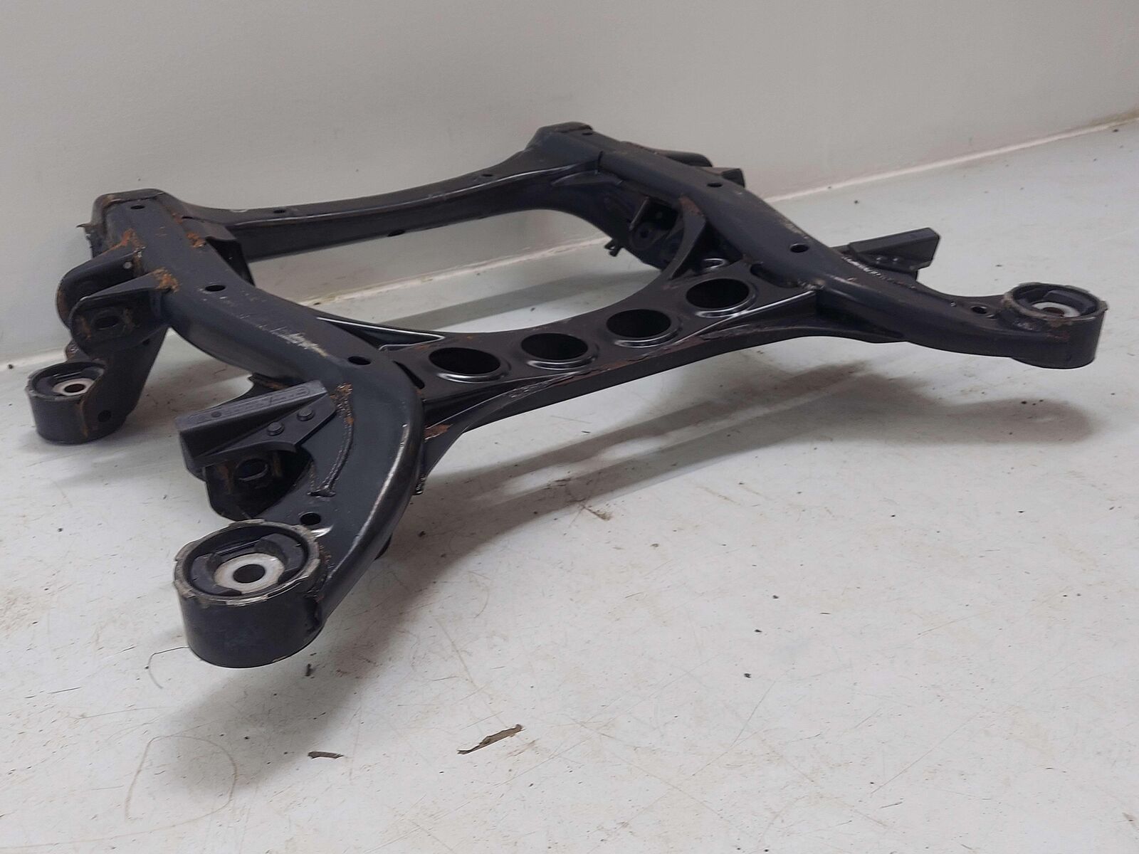 11-18 PORSCHE CAYENNE GTS 958 FRONT SUB FRAME CROSSMEMBER CRADLE 7L0499435