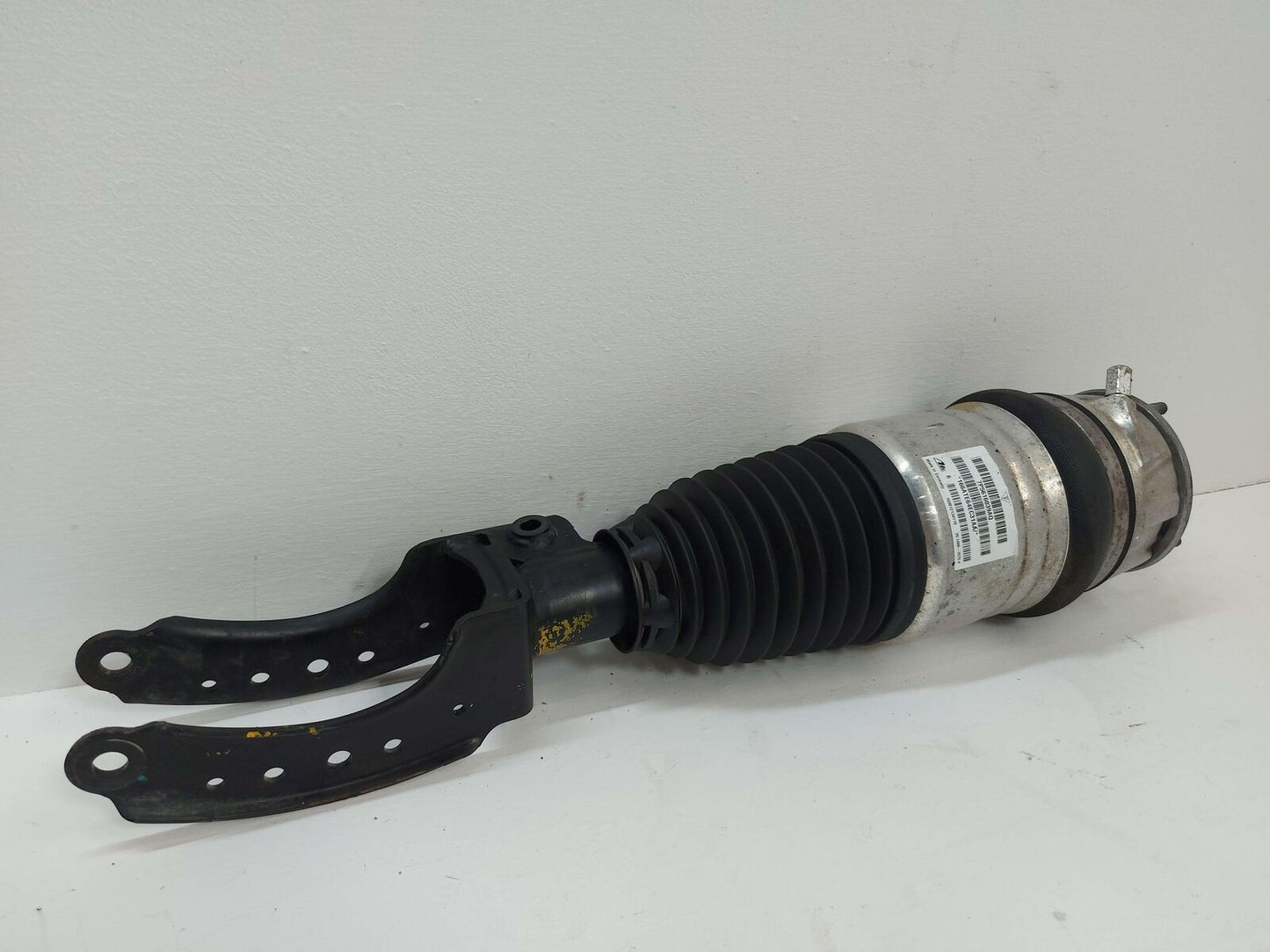 13 14 16 17 18 PORSCHE CAYENNE GTS 958 FRONT LEFT STRUT AIR SPRING SUSPENSION