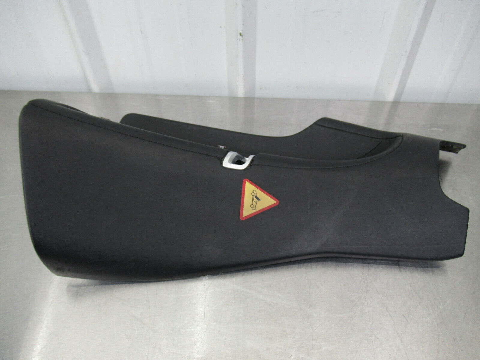 T020 2016 16 MCLAREN 570S LH LEFT FRONT INNER QUARTER TRIM PANEL COVER 13N0732CP