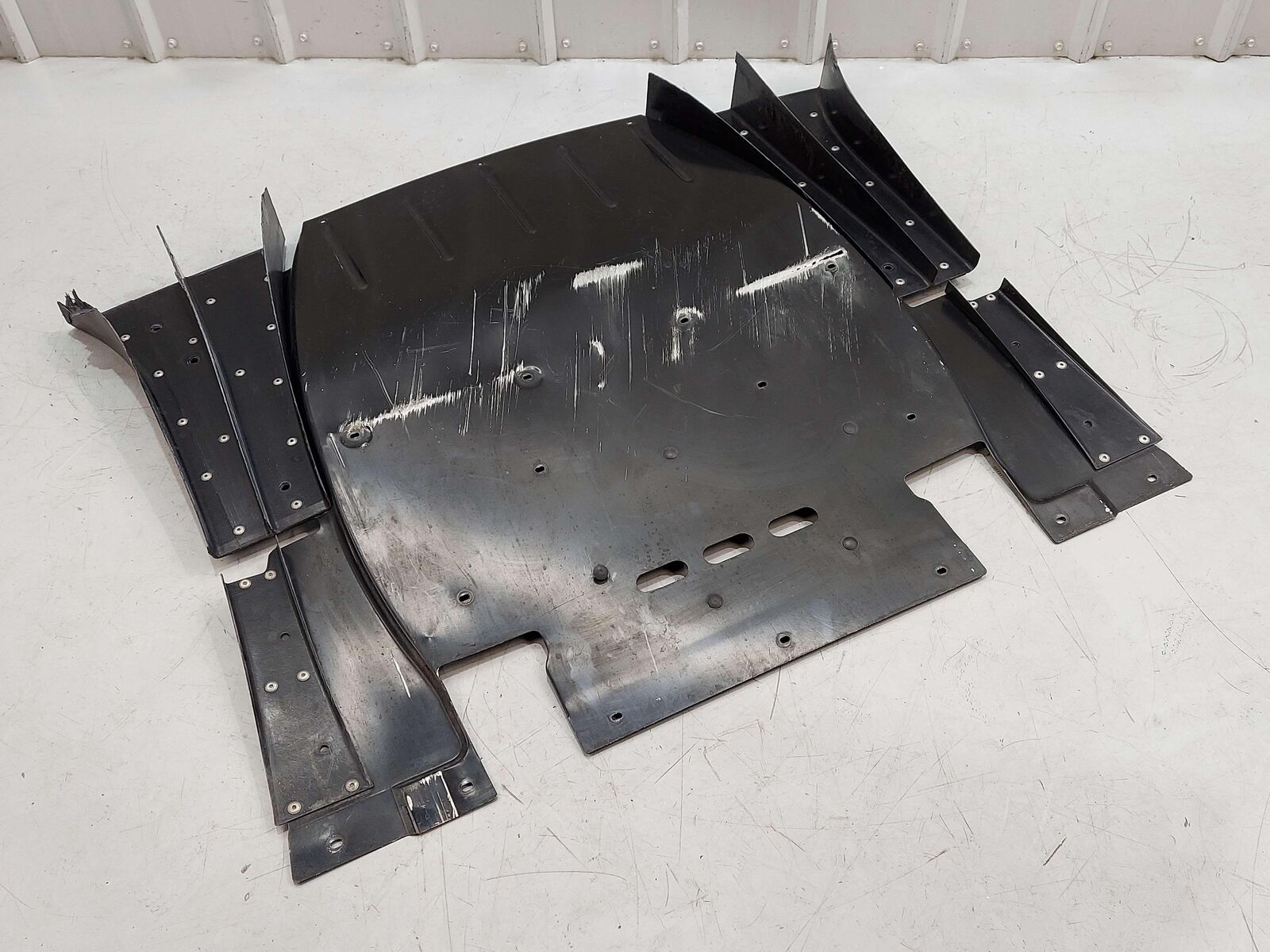 2006 FORD GT GT40 SUPERCAR REAR ENGINE SKID PLATE W/ DIFFUSER *NOTES* OEM