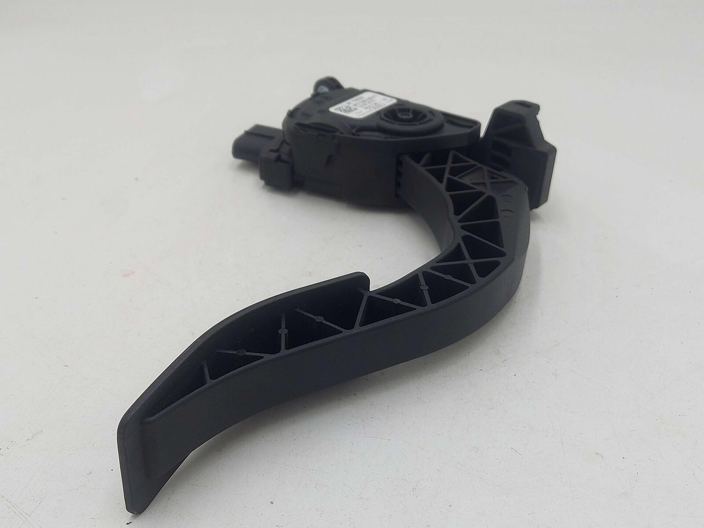 2016 PORSCHE MACAN S 95B ACCELERATOR GAS PEDAL SENSOR 8K1723523A