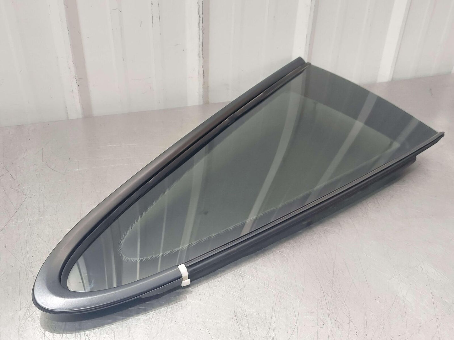 12-16 PORSCHE 911 991 GT3 LEFT QUARTER WINDOW GLASS COUPE 991543111