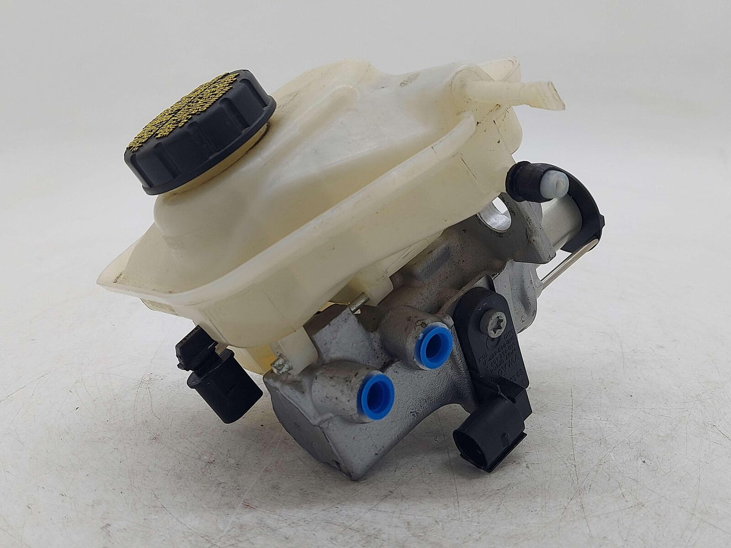 16 PORSCHE CAYMAN GT4 981 BRAKE MASTER CYLINDER 99135501301 99135513081