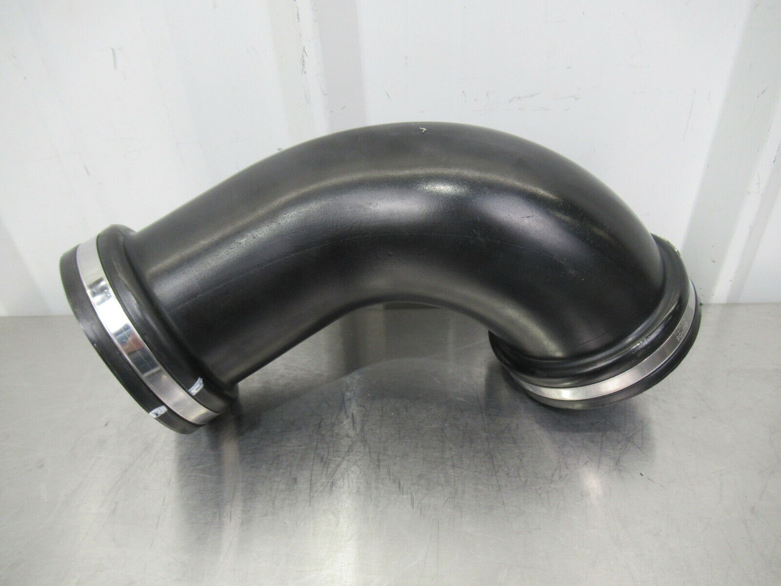 T020 2016 16 MCLAREN 570S LH LEFT UPPER INTAKE PIPE TUBE TO AIR CLEANER 