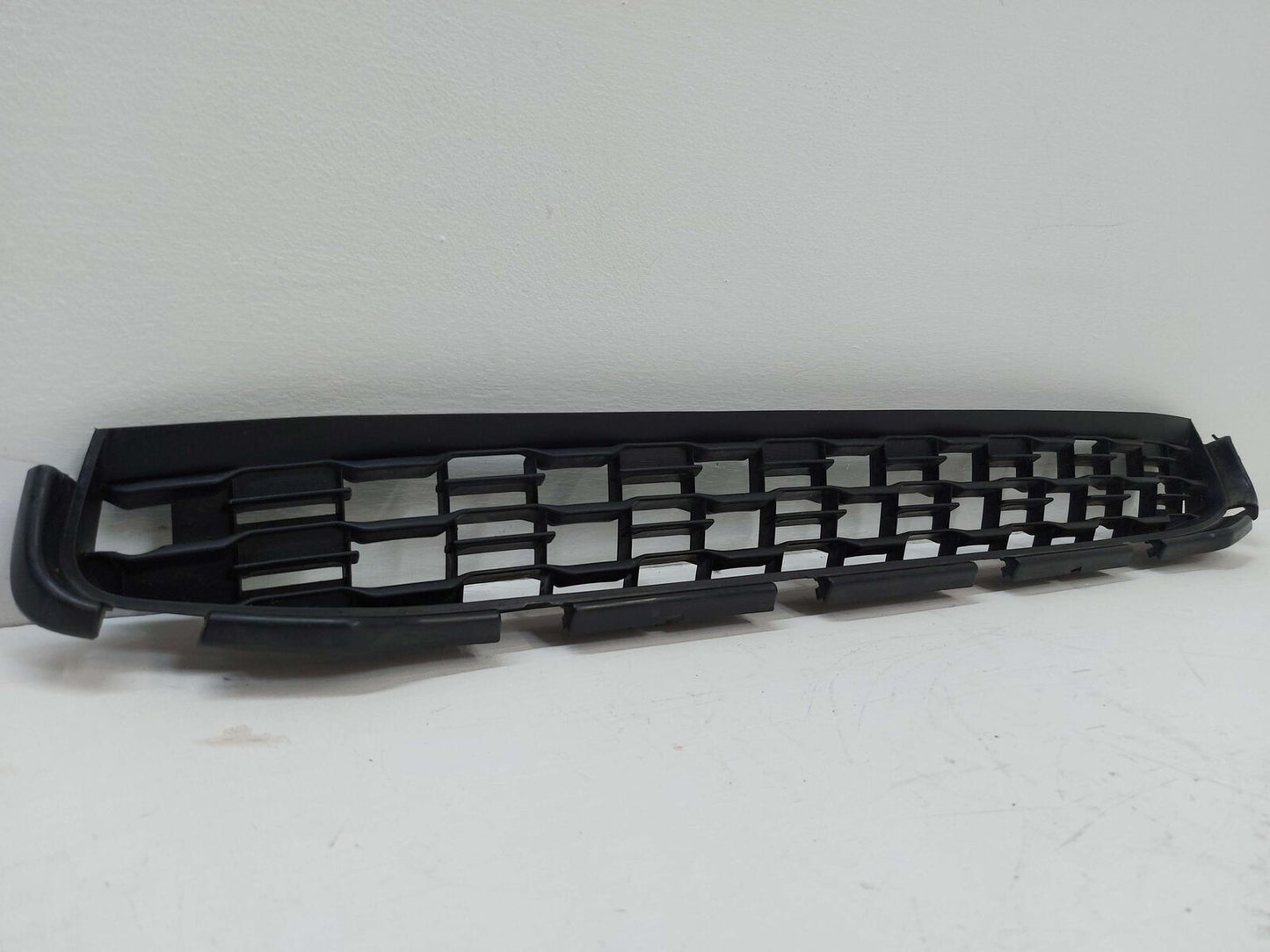 13-15 MITSUBISHI RVR GRILL GRILLE LOWER INSERT 6402A317