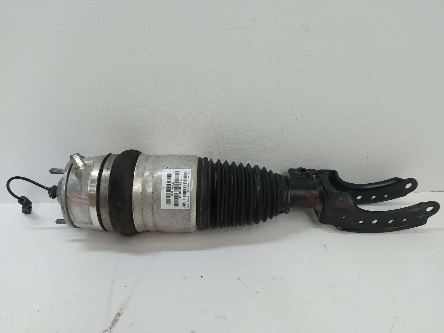 13 14 16 17 18 PORSCHE CAYENNE GTS 958 FRONT RIGHT STRUT AIR SPRING SUSPENSION