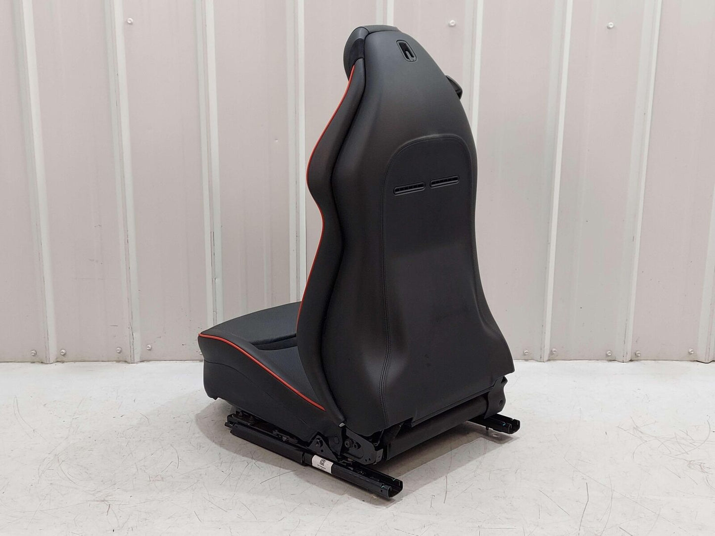 2021 FERRARI ROMA F169 FRONT RH RIGHT SEAT RH BLACK W/ RED PIPING