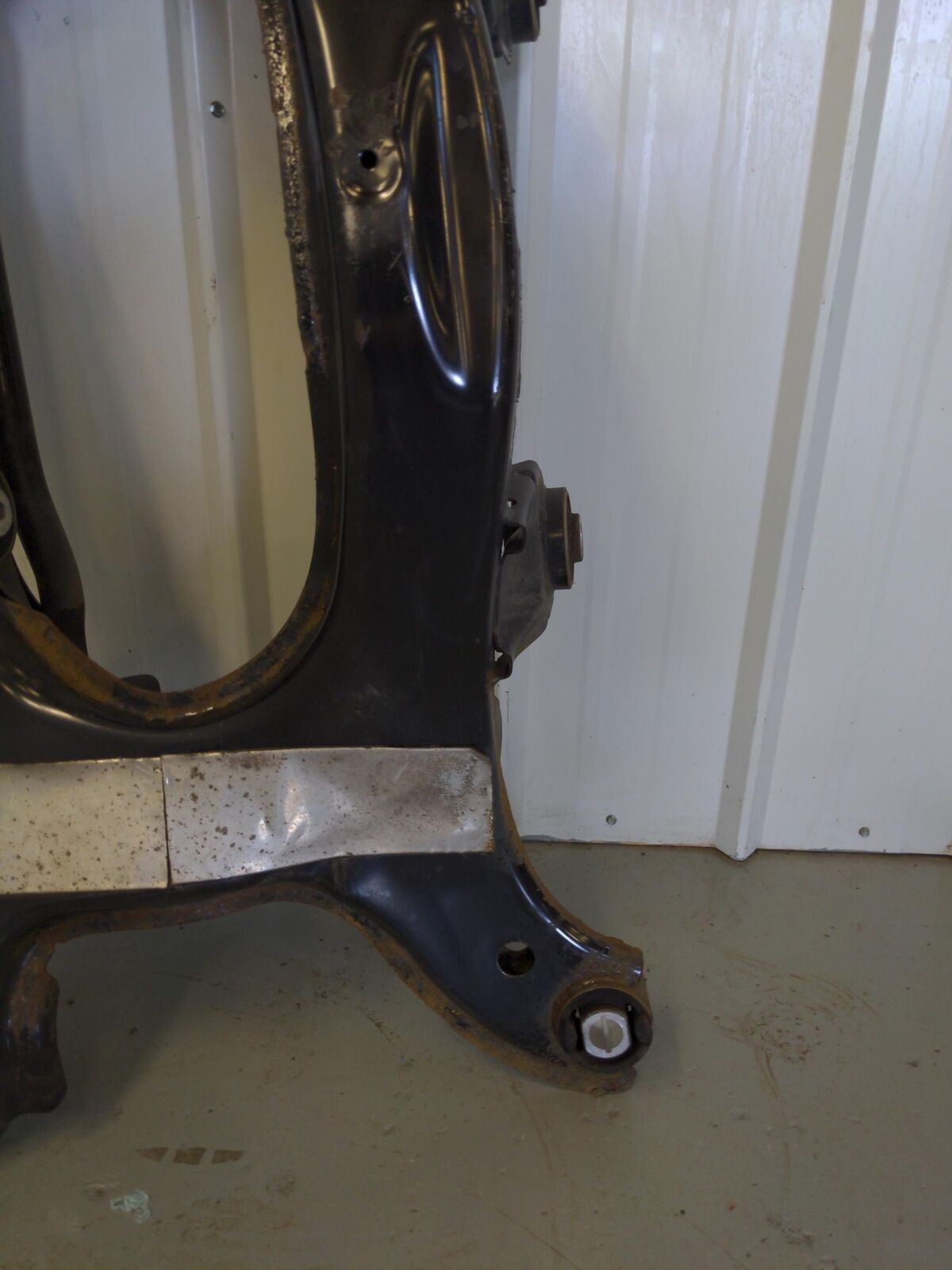 12-19 RANGE ROVER EVOQUE Subframe Crossmember