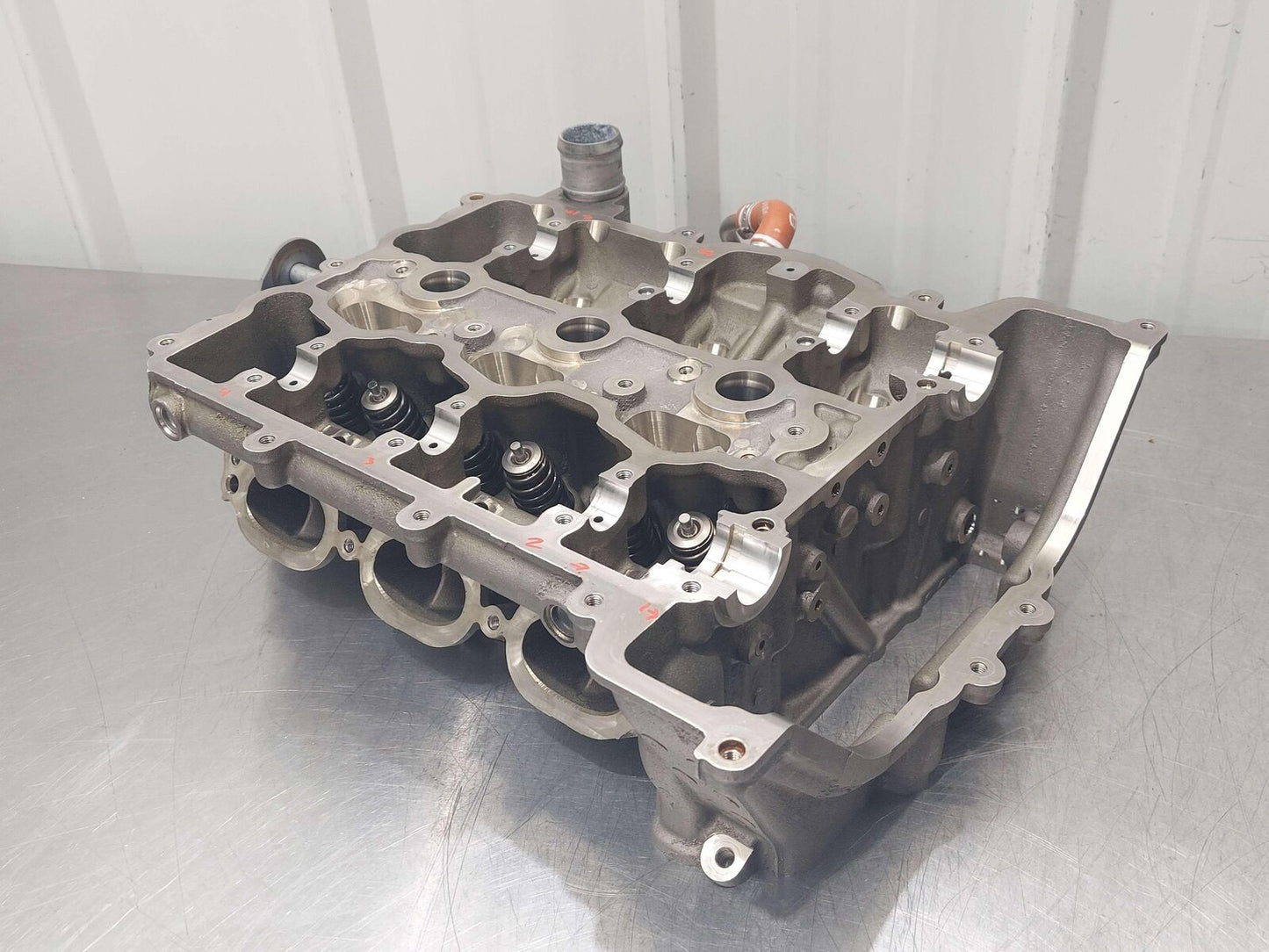 2023 MCLAREN ARTURA ARTURA 3.0L V6 LEFT ENGINE MOTOR CYLINDER HEAD *NOTE