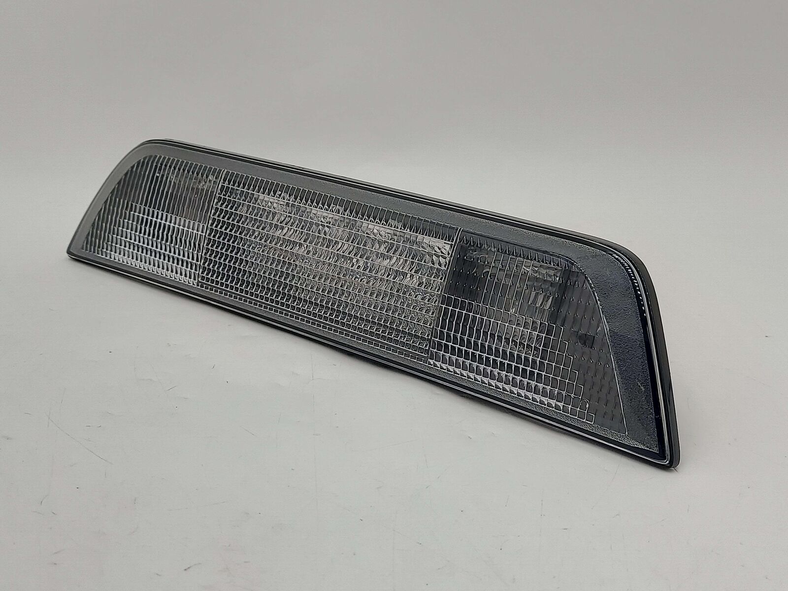 2020 TOYOTA TACOMA TRD THIRD BRAKE TAIL LIGHT LAMP 22557402