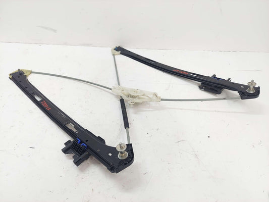 15-19 PORSCHE MACAN S 95B FRONT LEFT DOOR WINDOW GLASS REGULATOR 95B837461