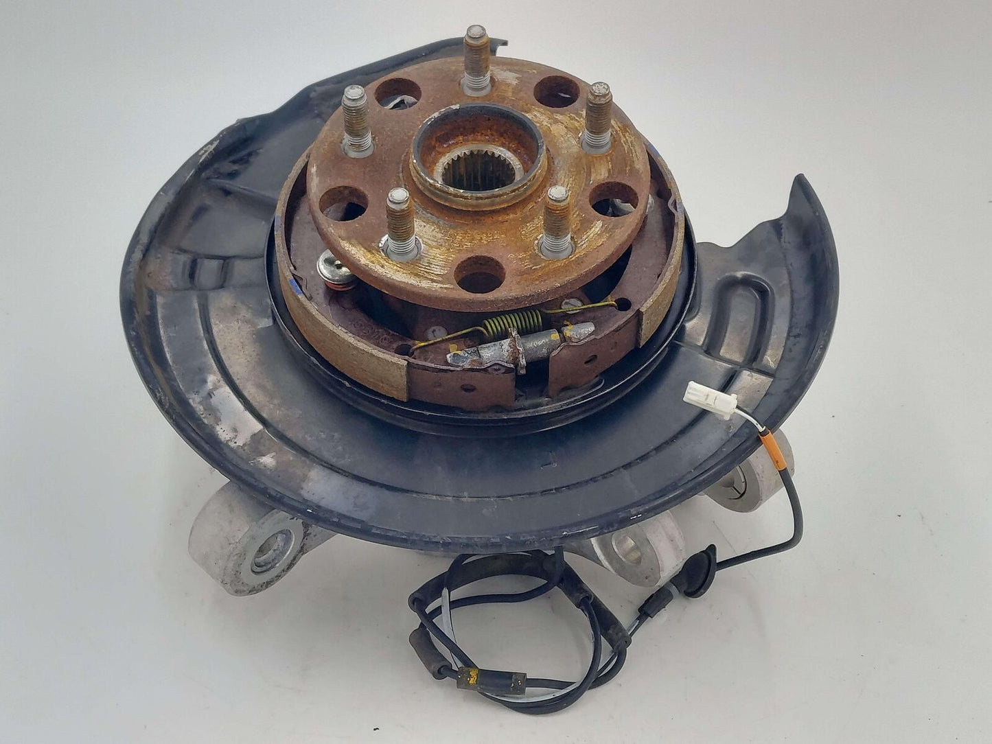 15-19 LEXUS RC350 REAR LH LEFT SPINDLE KNUCKLE HUB W/ ABS SENSOR 4230530130