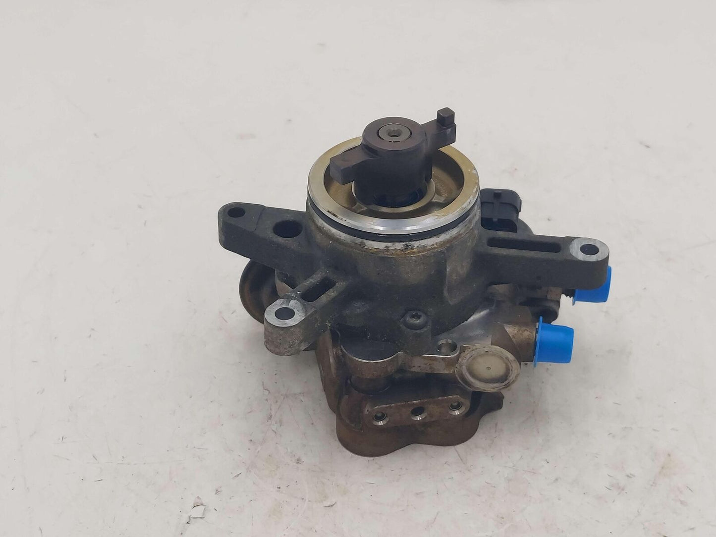 10-12 PORSCHE 911 CARRERA 4S 997.2 3.8L MA1.01 HIGH PRESSURE FUEL PUMP