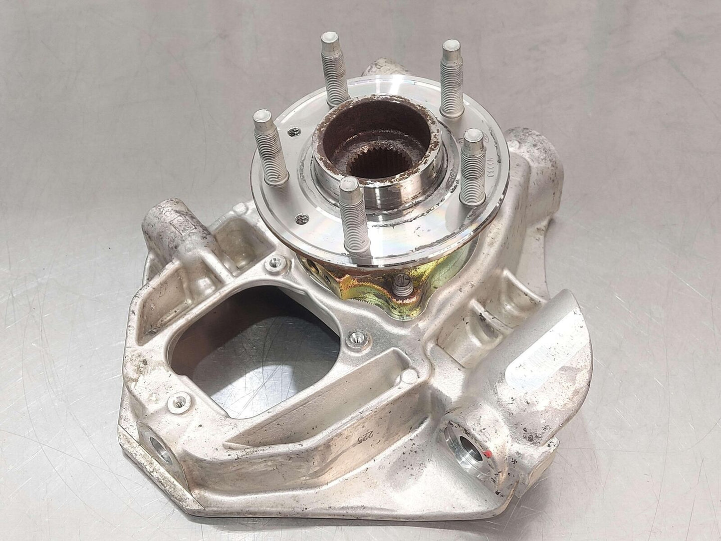 05-06 FORD GT GT40 SUPERCAR FRONT RIGHT PASSENGER STEERING KNUCKLE SPINDLE HUB