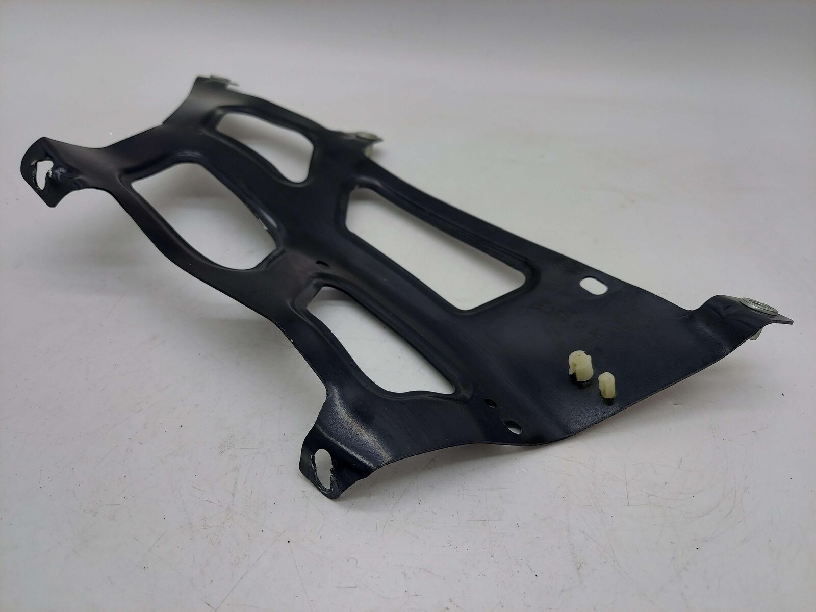 2016 MCLAREN 540C FRONT LEFT FENDER SUPPORT BRACKET MOUNT 13A4962CP *BENT*