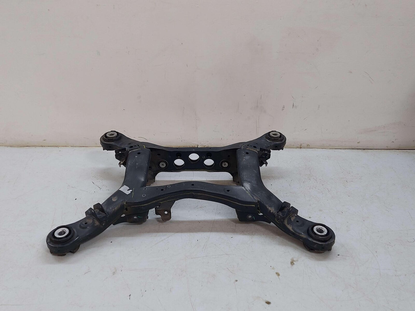 16-19 MERCEDES W166 X166 GLE63s GLS63 AMG Sub frame Crossmember 1663504900