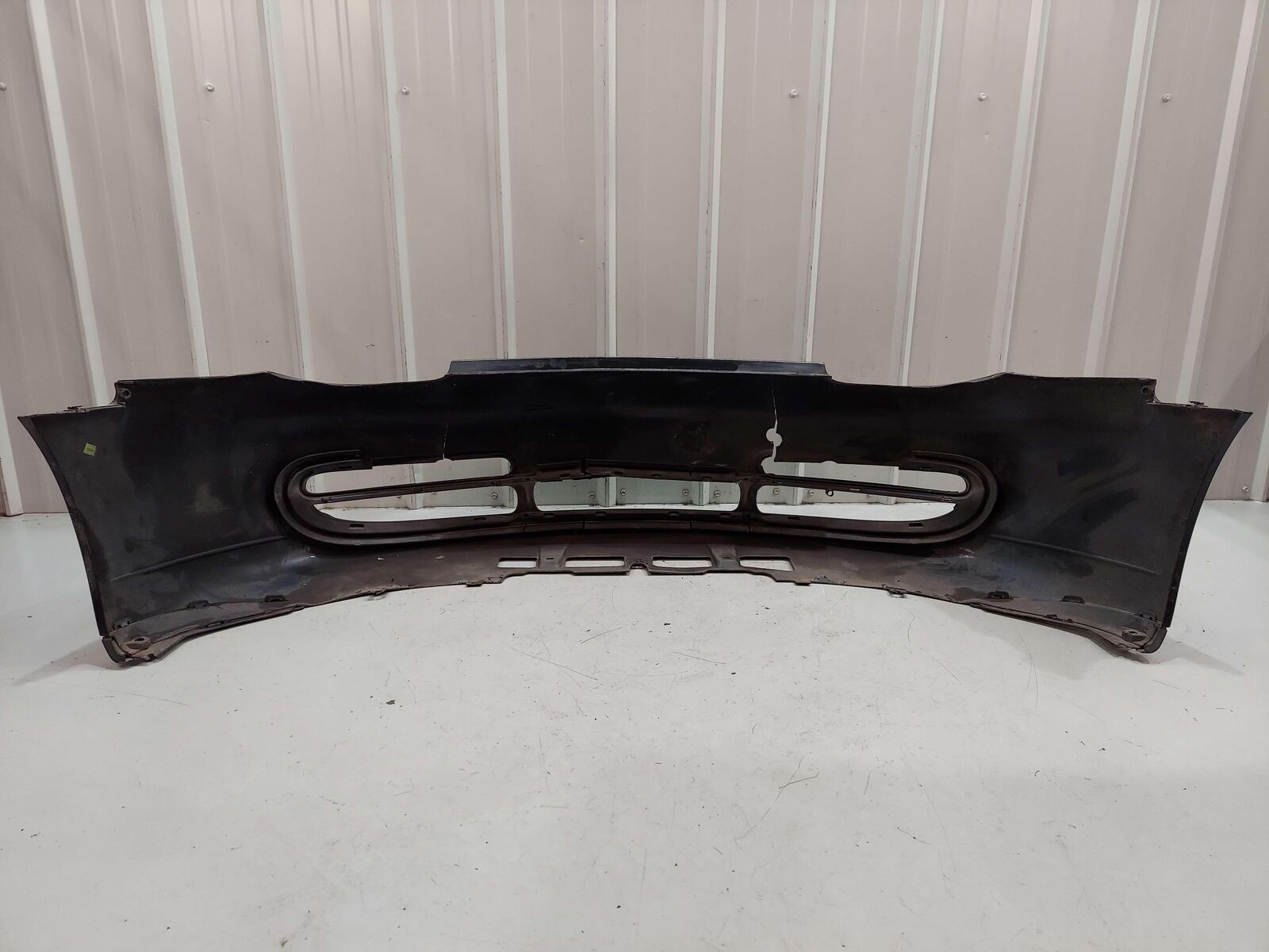 99-05 PORSCHE 911 996 CARRERA FRONT BUMPER BLACK *NOTES ROUGH CRACKED!*