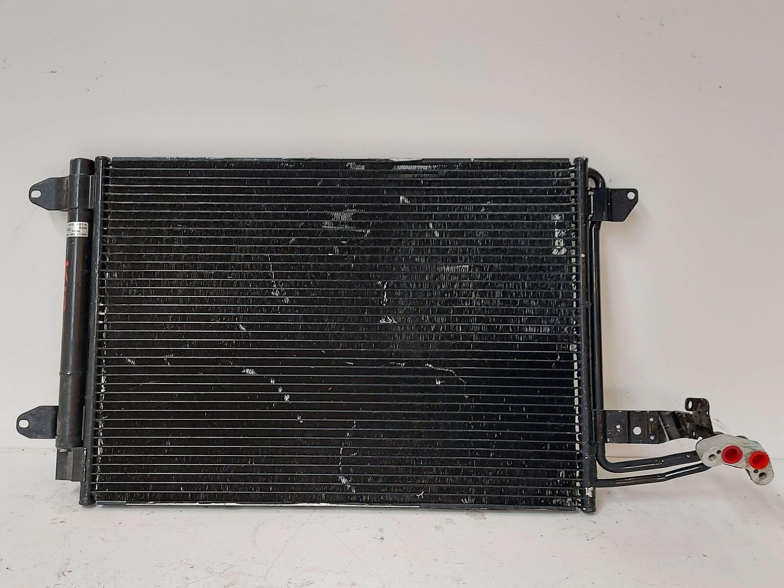 05-06 JETTA AC A/C AIR CONDITIONING CONDENSER SEDAN *DENT FINS BENT*