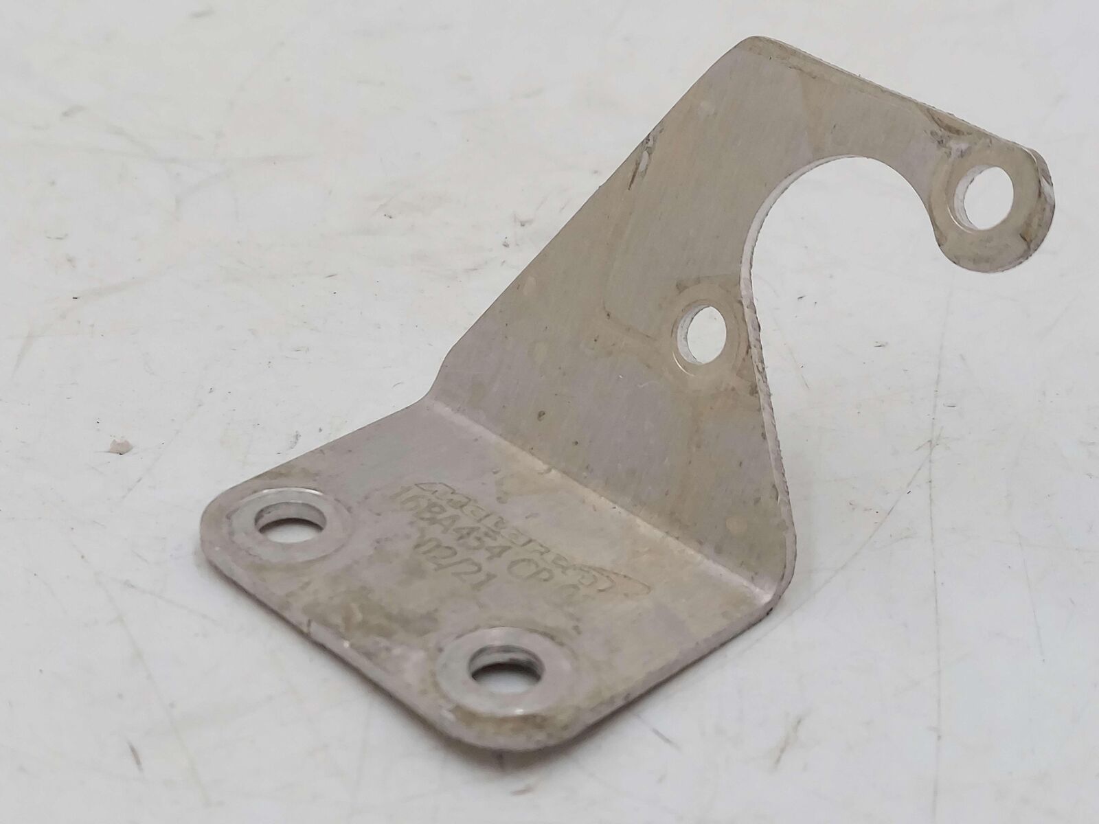 2023 McLaren Artura Front Height Sensor Bracket 16BA454CP