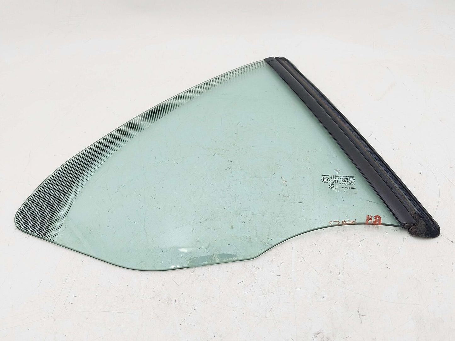 Porsche 911 997 Carrera S RIGHT QUARTER WINDOW GLASS CONVERTIBLE