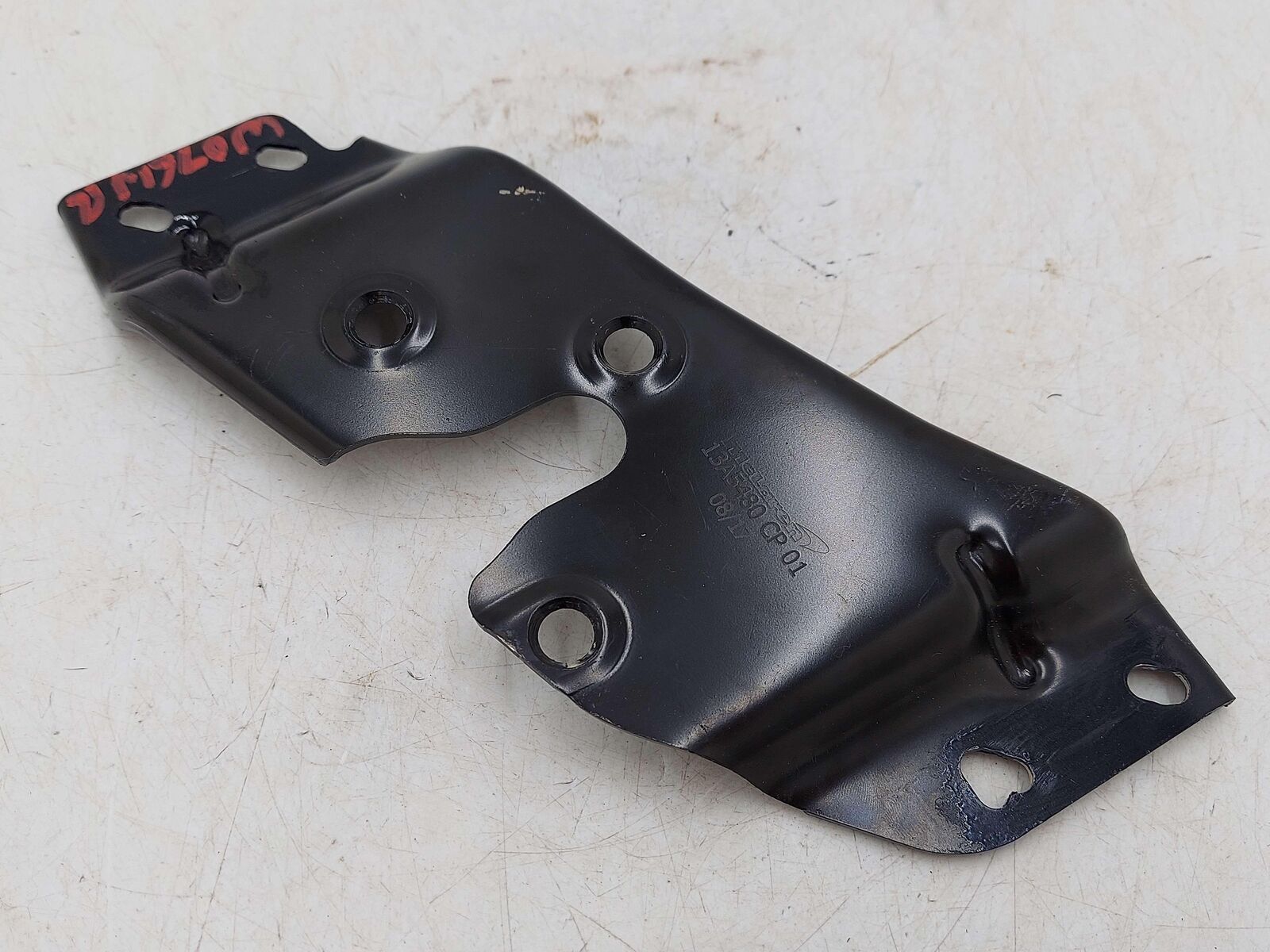 2018 Mclaren 570s RH Right Door Latch Bracket 13A5480CP