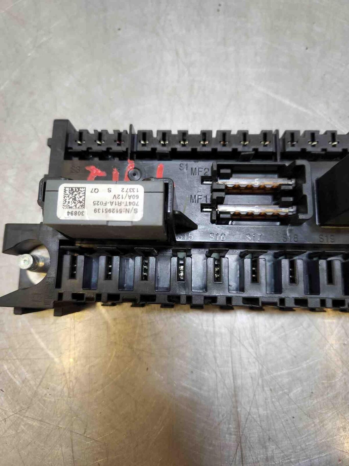 2014 MERCEDES GL CLASS A1665402350 Under Seat Fuse Box