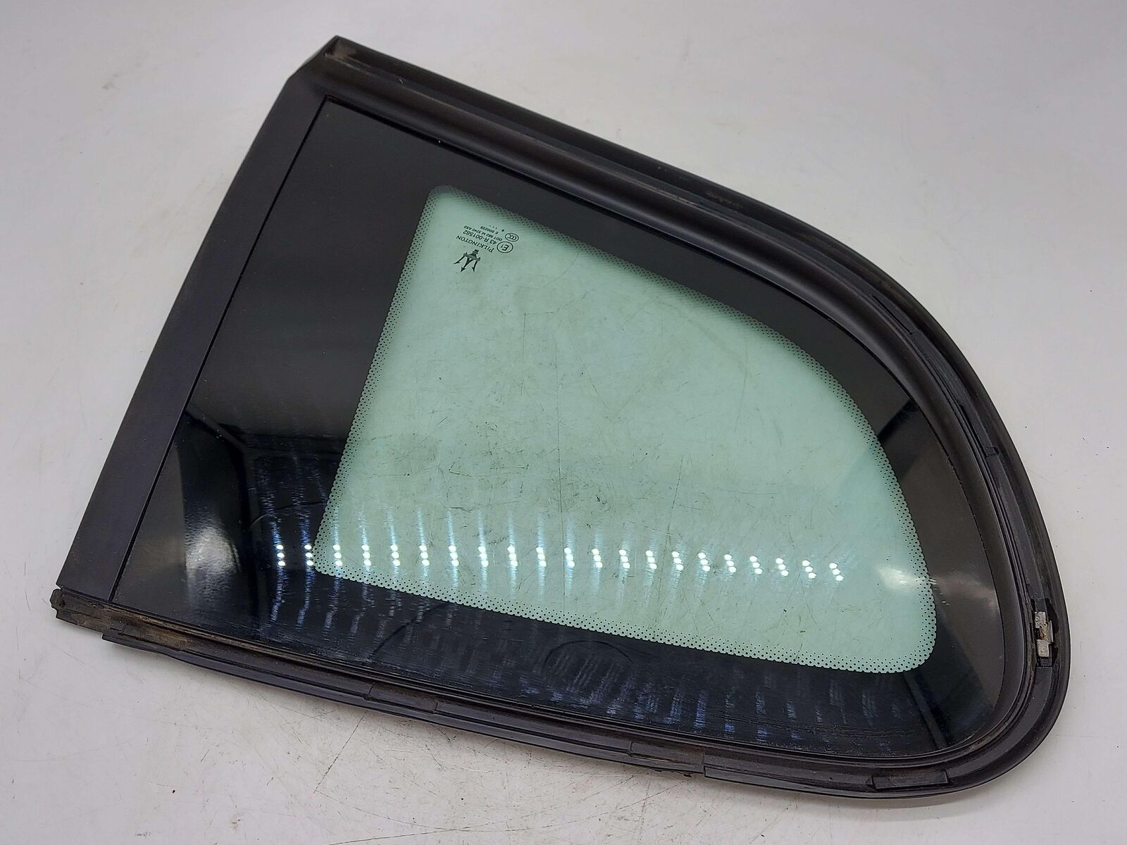 2010 Maserati GranTurismo S M145 Coupe RIGHT QUARTER WINDOW GLASS