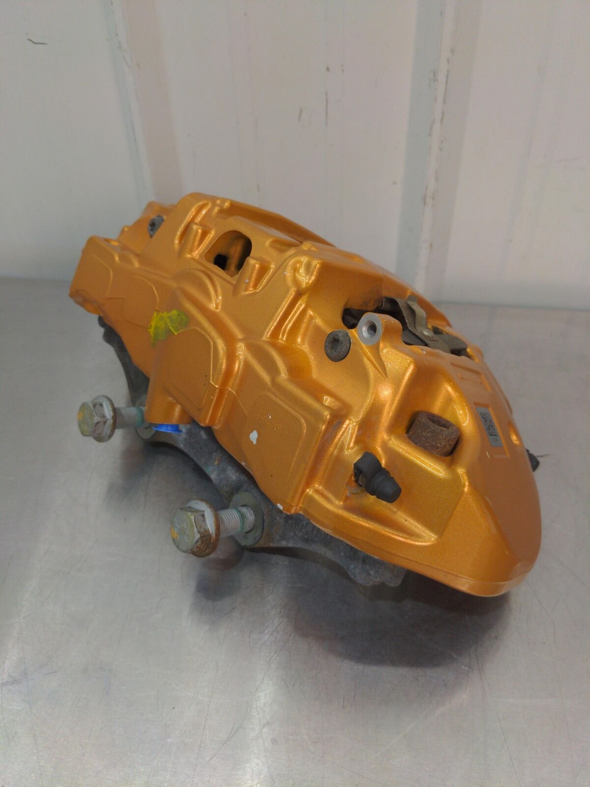 2014 MERCEDES E63s Left Lh Front Gold Amg Carbon Ceramic Caliper 20a59903