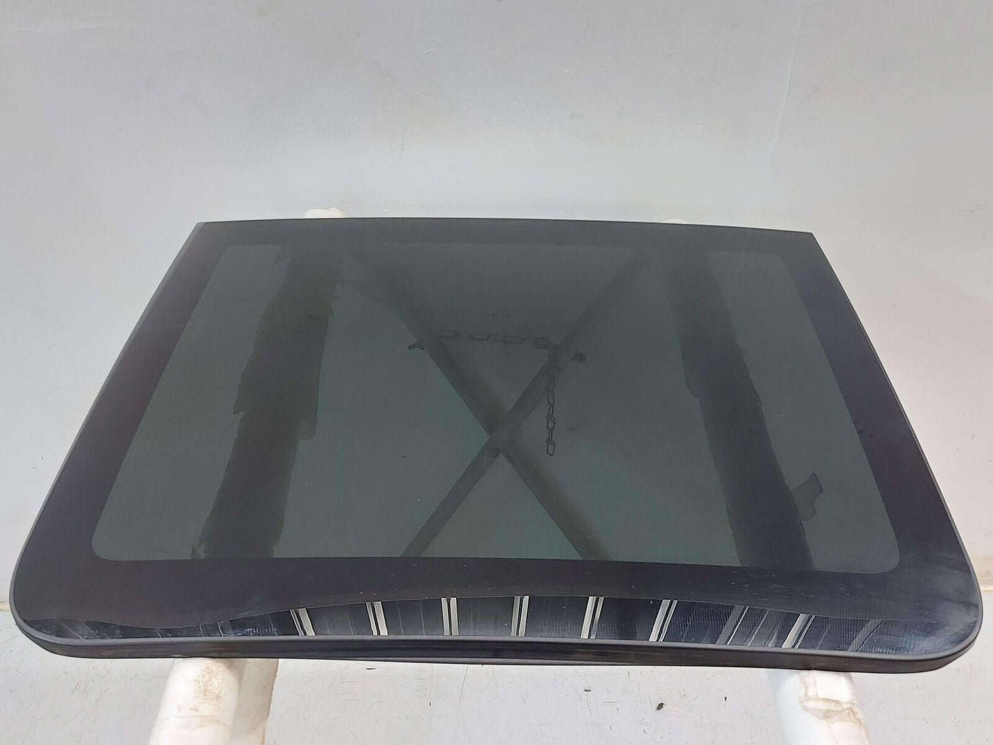 15-18 PORSCHE MACAN S 95B FRONT SUN ROOF GLASS PANORAMIC 95B877055Z *SCRATCHES*