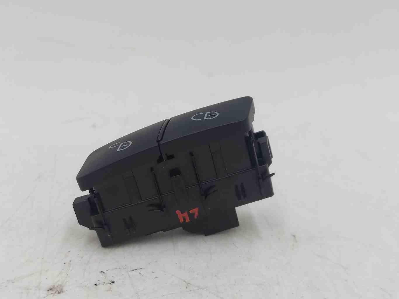 16-19 Mercedes Gle63s Front Door Lock Switch LH Left 94K KMS