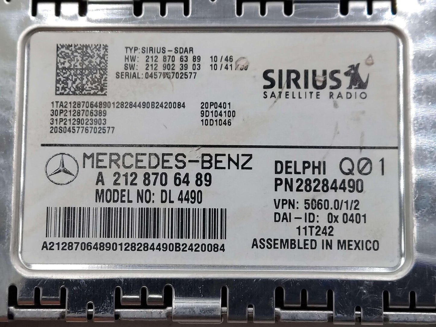 12-13 MERCEDES CLS63 AMG C218 DELPHI SIRIUS SATELLITE RECEIVER A2128706489