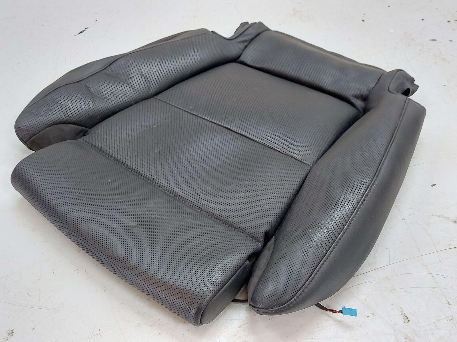 2018 PORSCHE CAYMAN 718 LH LEFT LOWER SEAT COVER BLACK LEATHER 991653118 *MARKS*