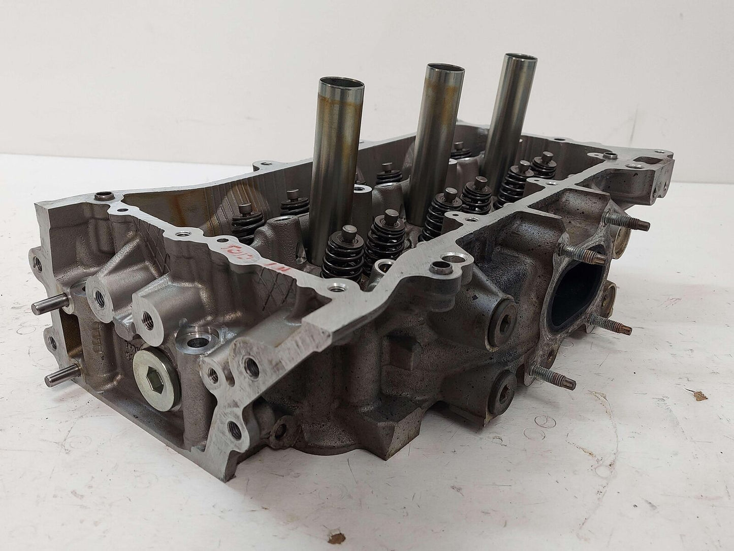 16-22 TOYOTA TACOMA 3.5L LH LEFT ENGINE MOTOR CYLINDER HEAD 1110239315 *NOTE!*