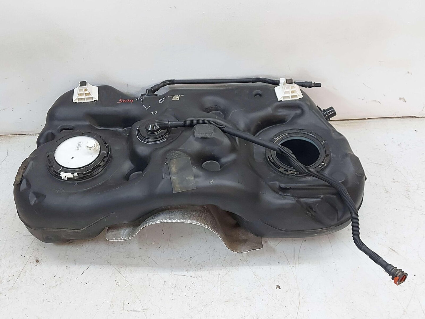 19-23 TOYOTA RAV-4 FUEL TANK 77111-0R050