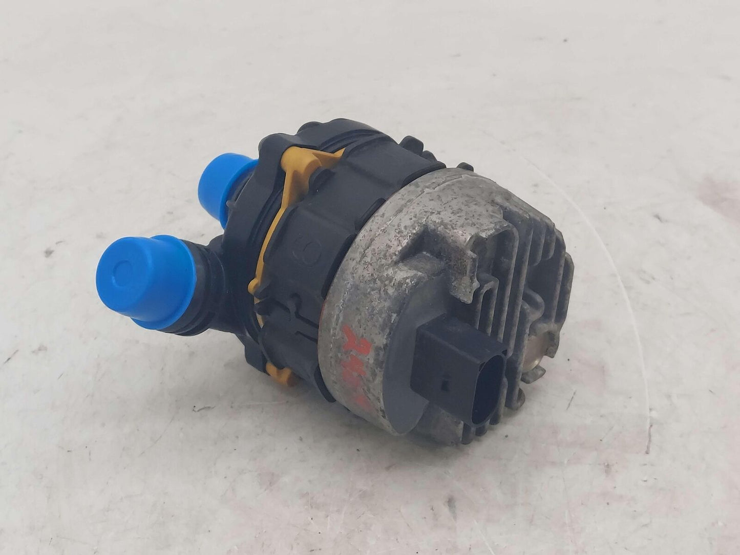 2021 MERCEDES GLS63 AMG X167 COOLANT WATER PUMP A0005005500