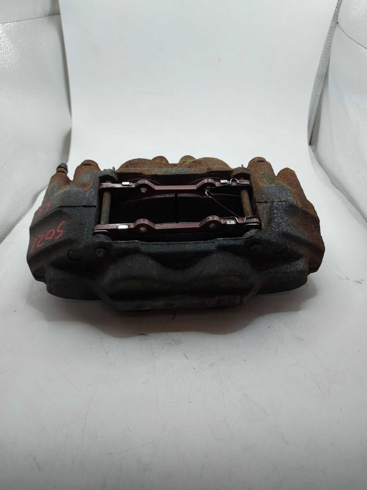 07-14 Toyota Fj Cruiser Front LH Left Caliper *Rubber Torn* 131K KMS