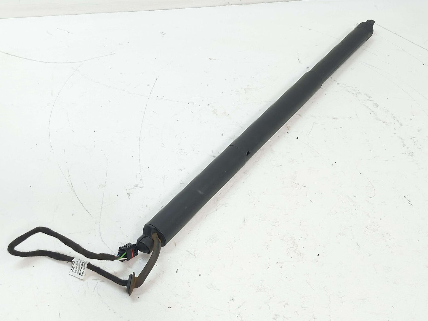 15-18 PORSCHE CAYENNE 958 S E-HYBRID LEFT TAILGATE TRUNK HATCH POWER LIFT STRUT